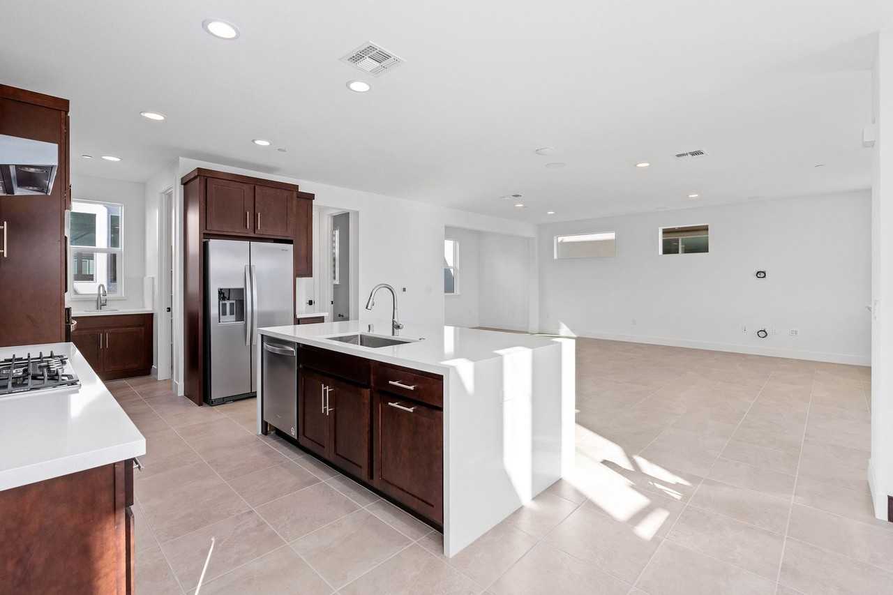 109 109 Coral Bell Dr - Photo 6 of 47