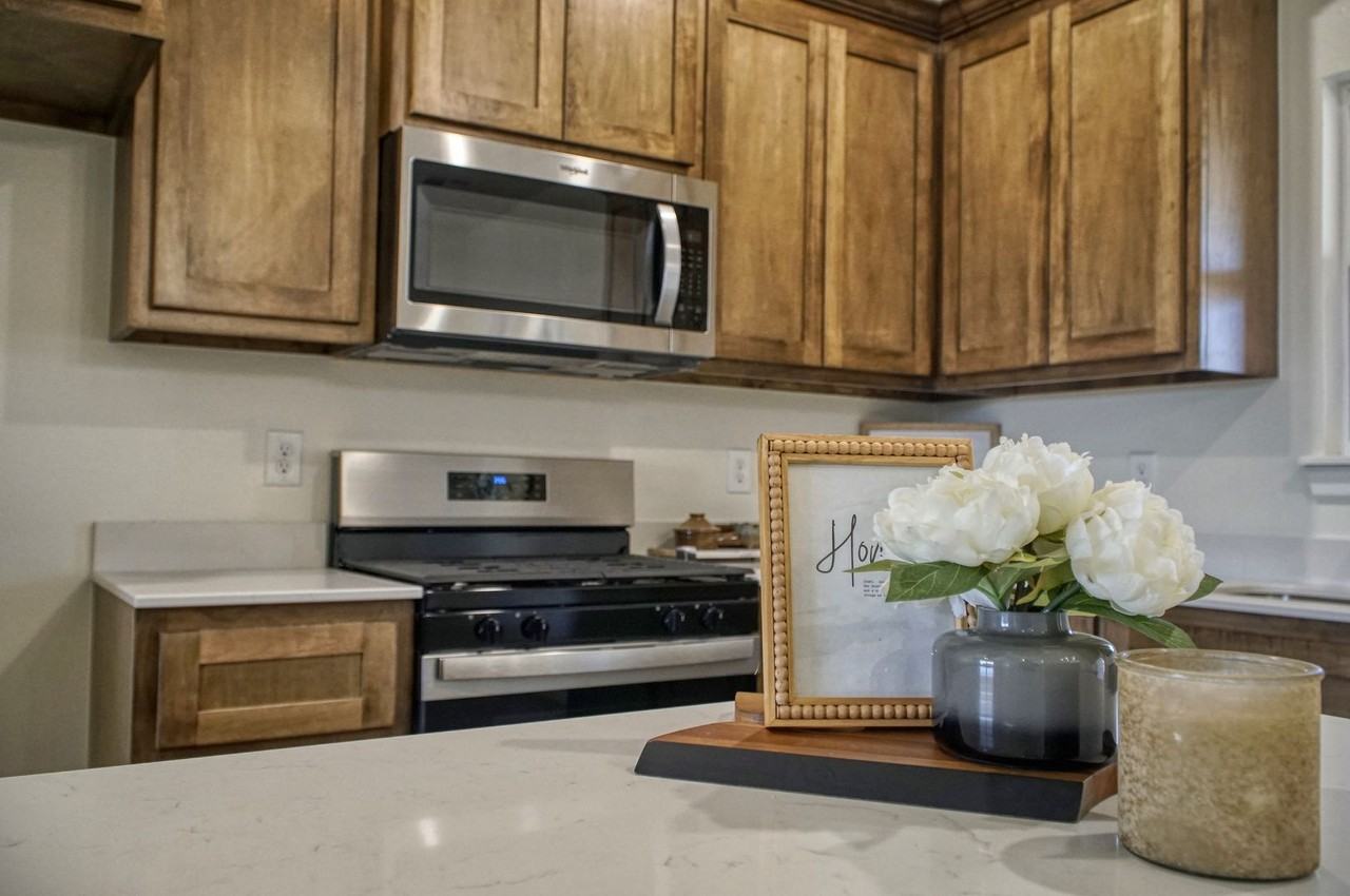 681 Cedar Hill Way - Photo 5 of 49