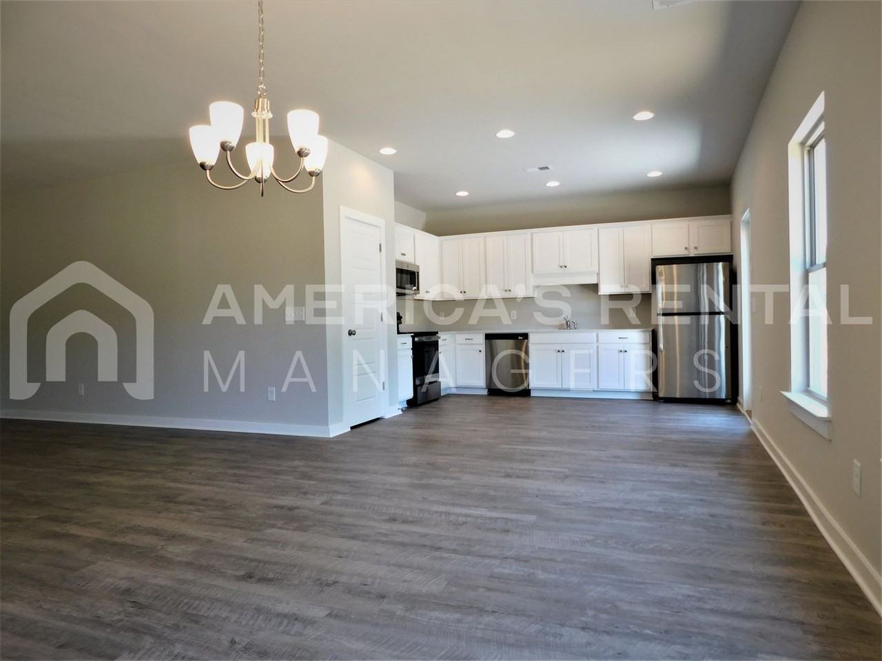 97 Farm Dr - Photo 5 of 20