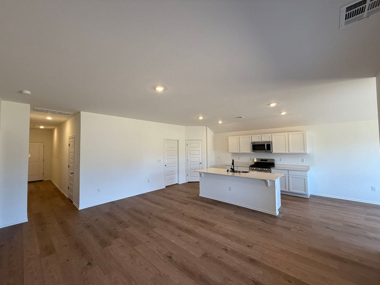 4004 Becky Ln - Photo 4 of 22