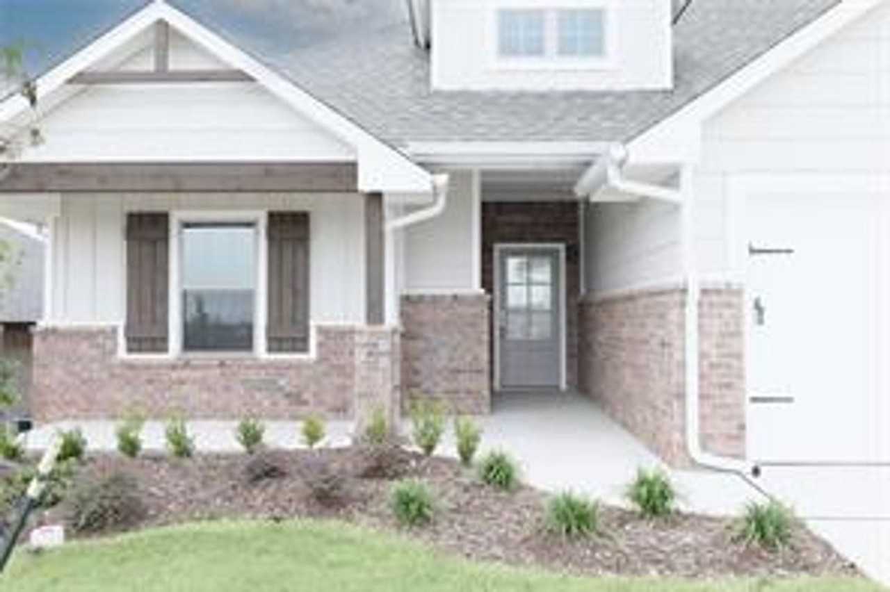 8225 Mountain Oak Dr - Photo 2 of 24