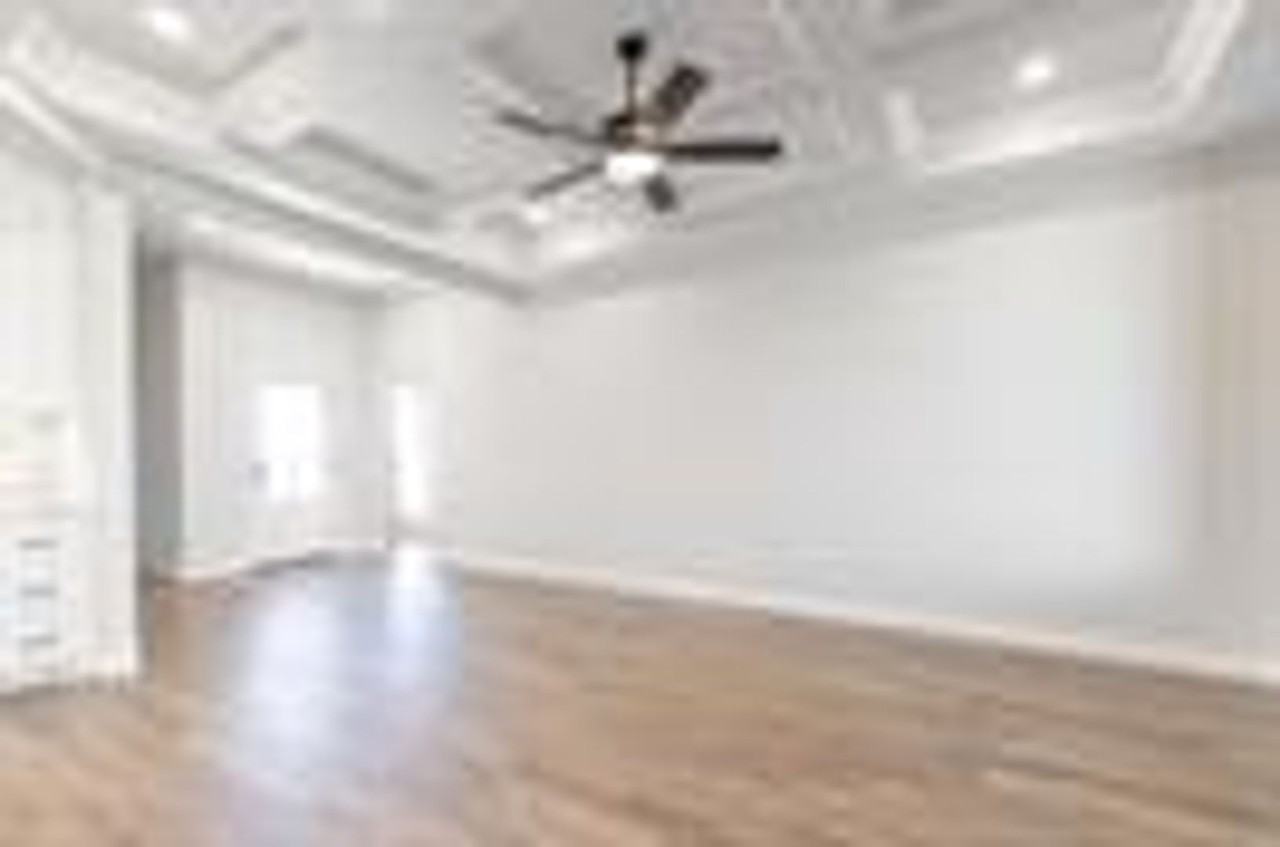 8233 Mountain Oak Dr - Photo 3 of 28