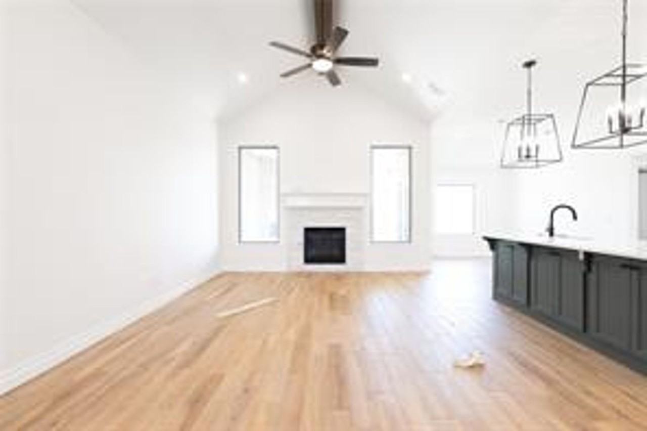 568 Still Mdws - Photo 3 of 21