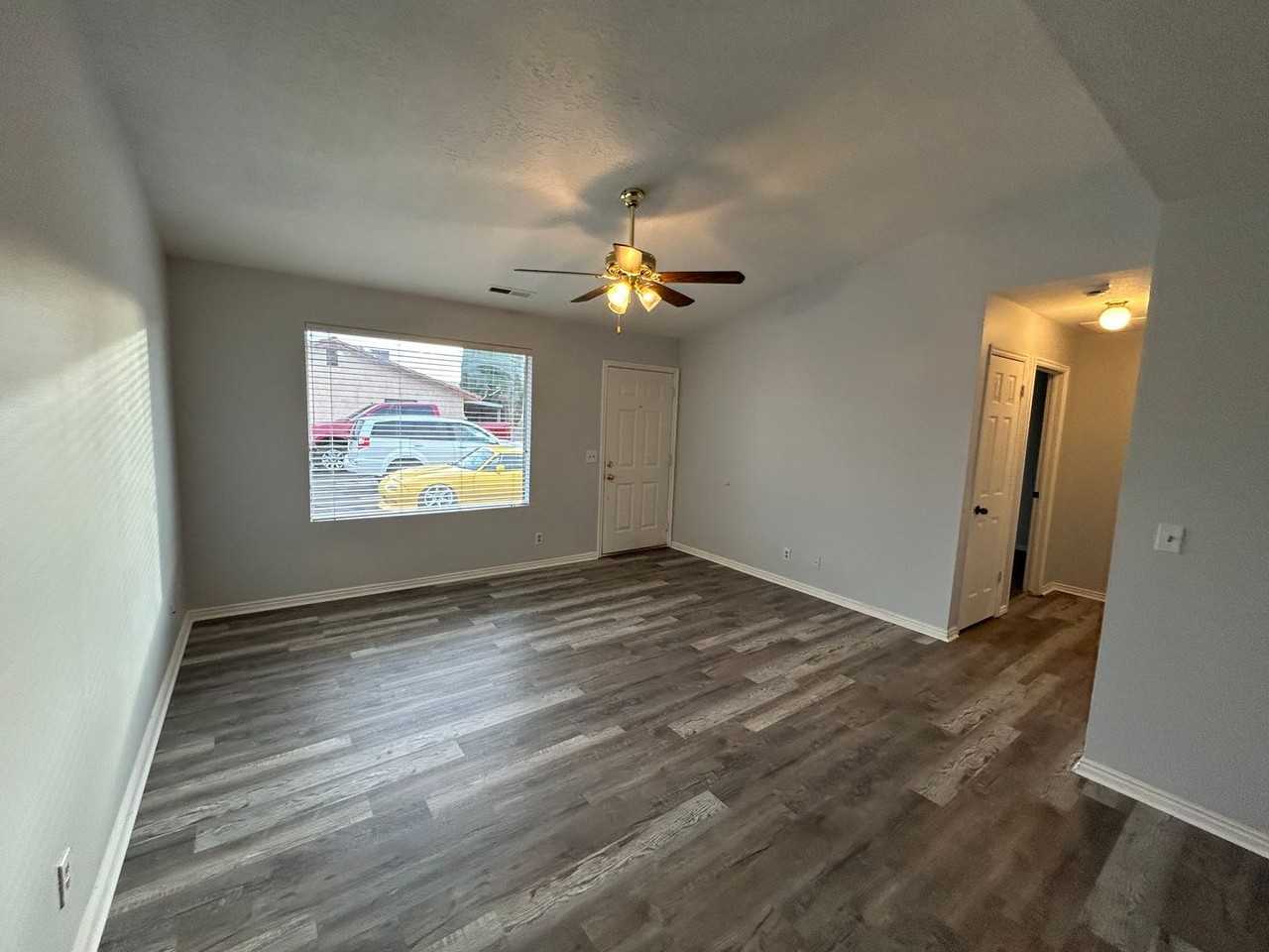 1075 1075 S 1400 W - Photo 5 of 20