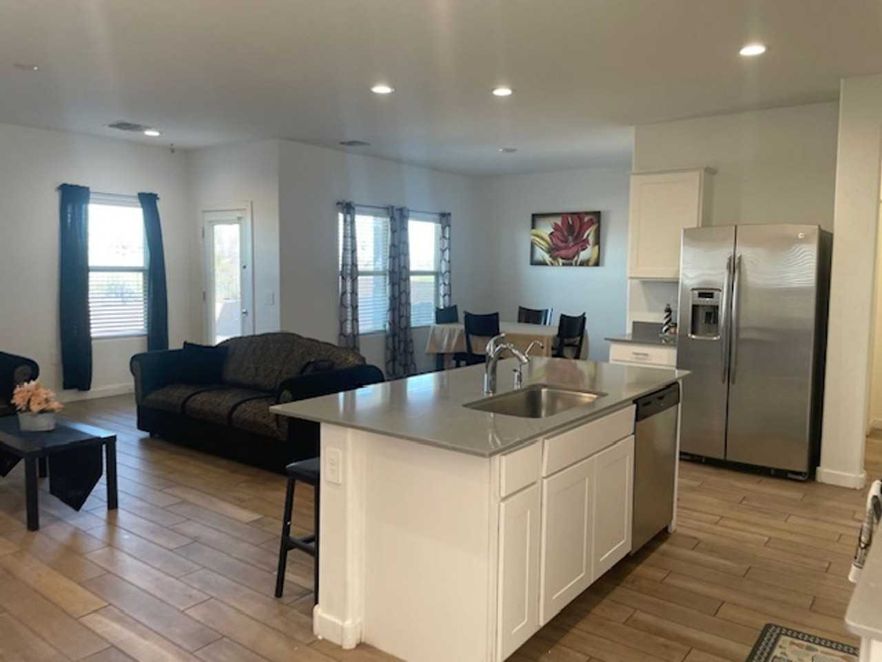 3598 3598 W. Kellen Canyon Court - Photo 5 of 15