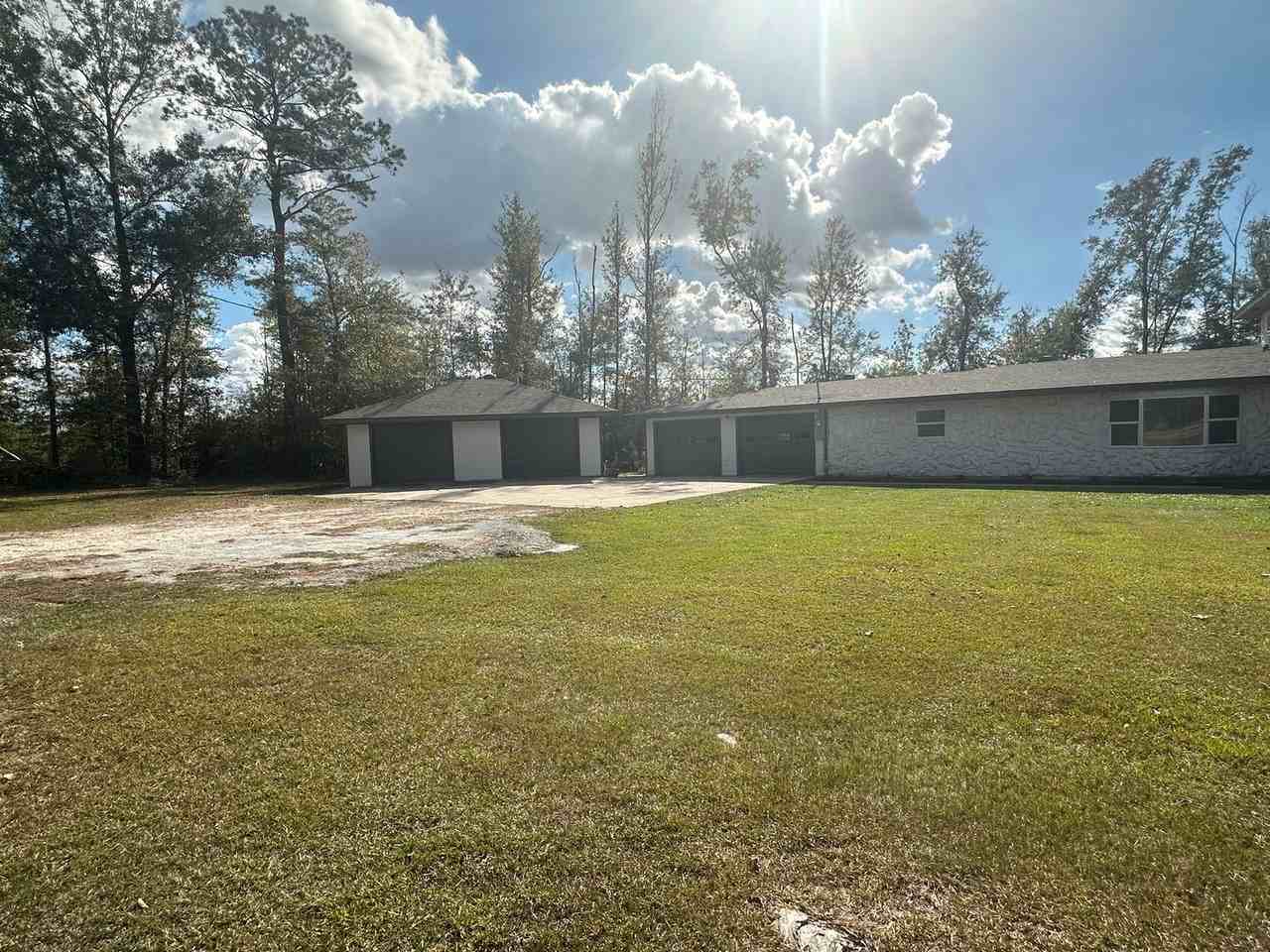 5797 N Highway 171 - Photo 3 of 27