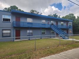 featured image of 1028 W South St