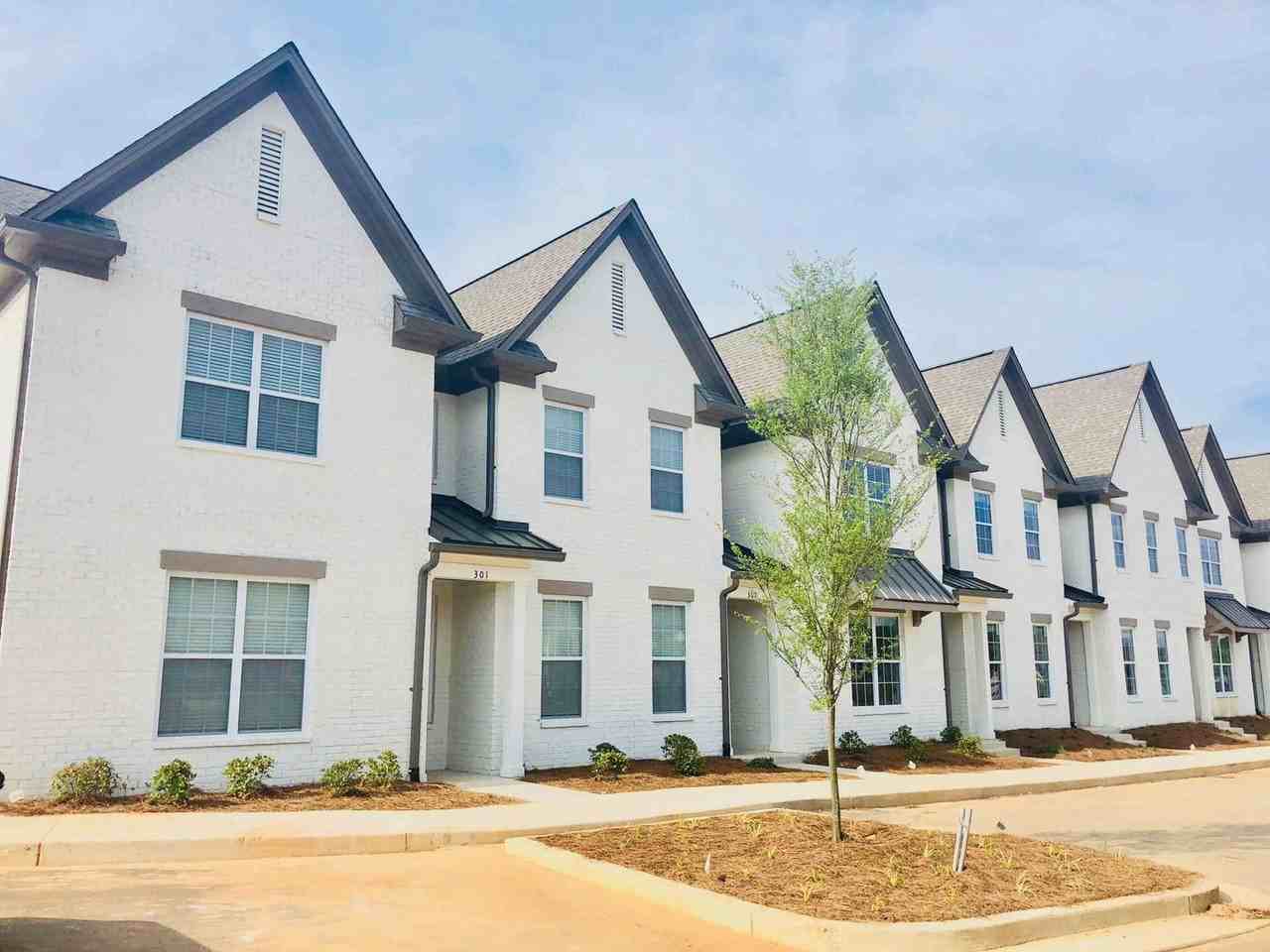 102 Farm View Dr #1201 - Photo 2 of 3