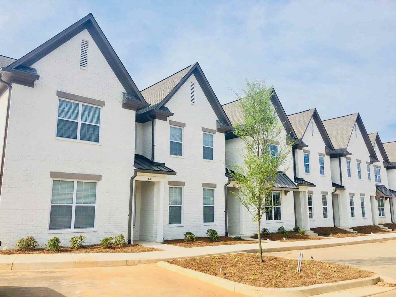 102 Farm View Dr #1508 - Photo 2 of 3