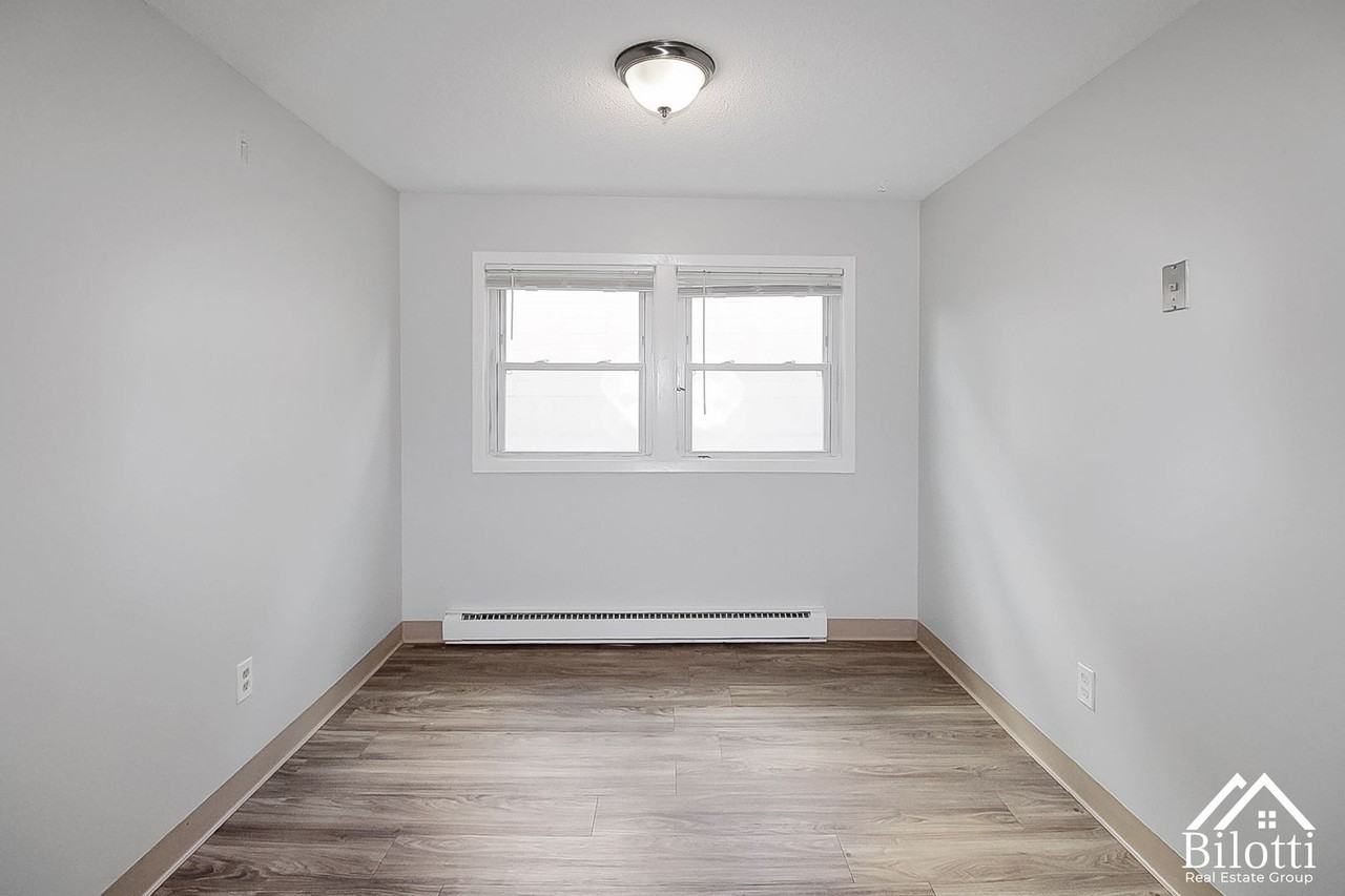 1086 South Broadway - Photo 2 of 15