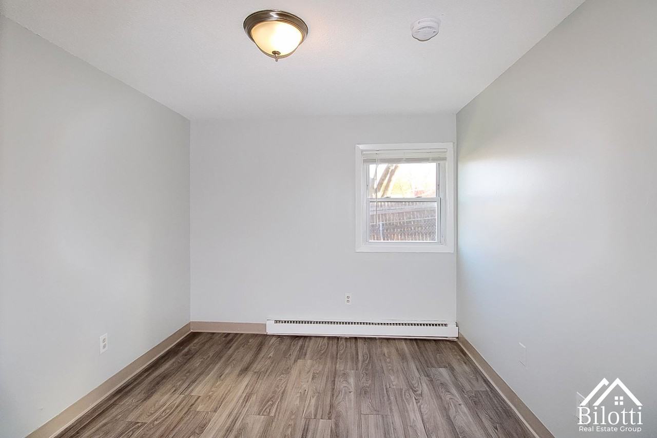 1086 South Broadway - Photo 7 of 15