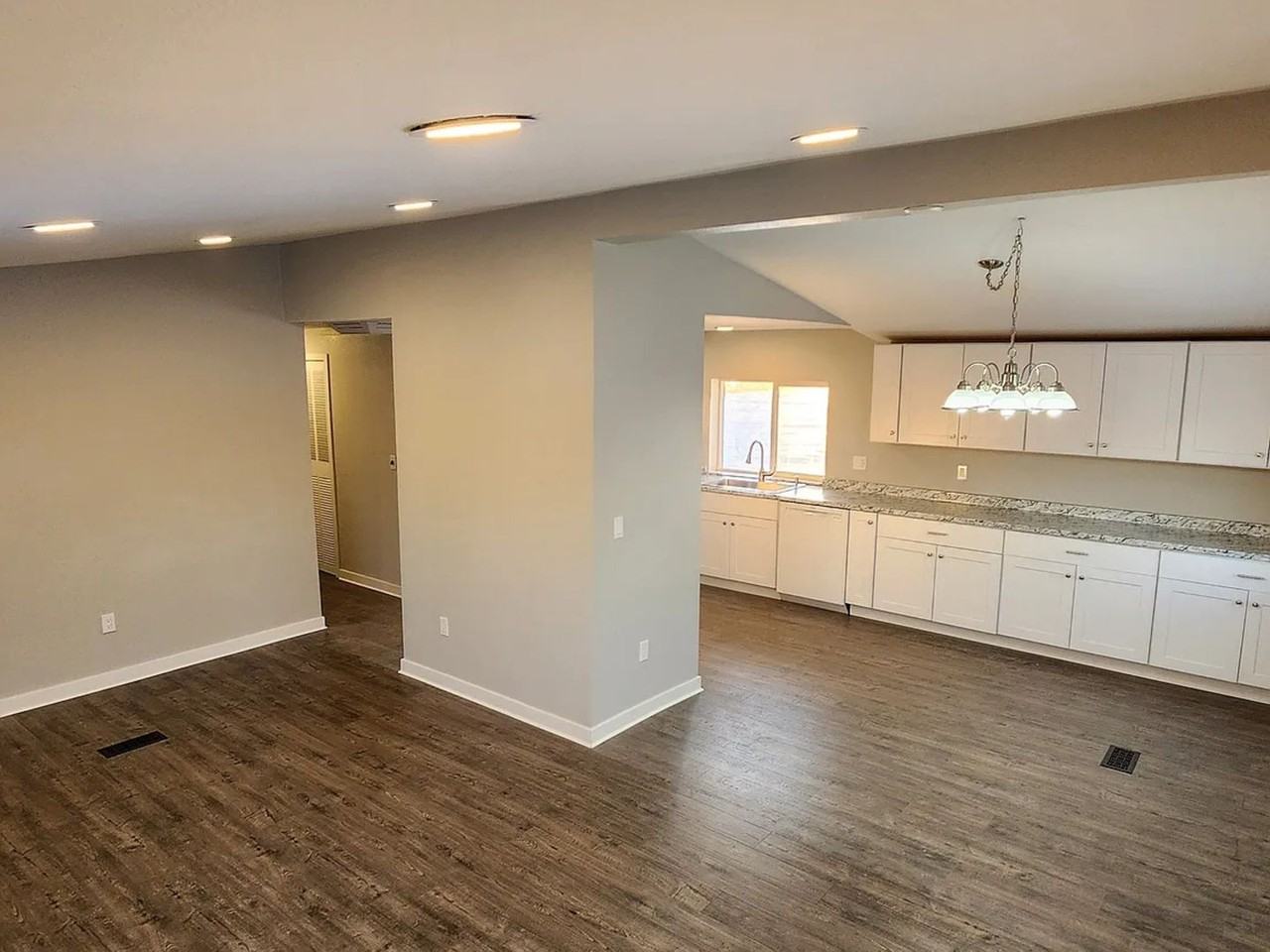 8517 County Road 21 - Photo 3 of 24