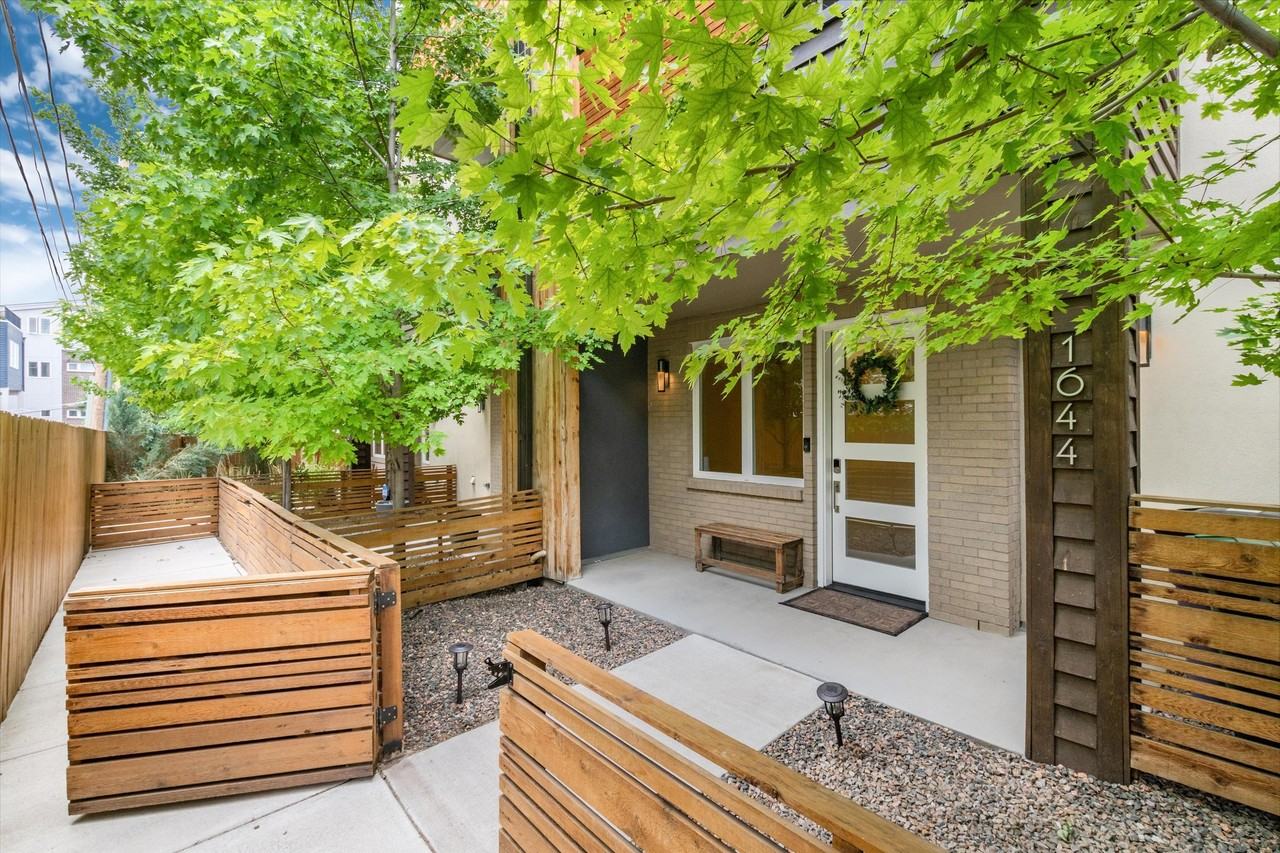 1644 KING ST - NLM - Photo 2 of 40