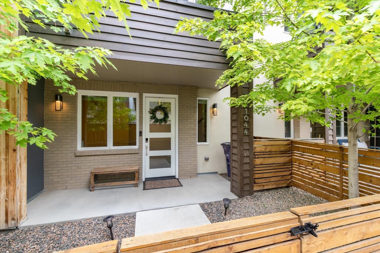 1644 KING ST - NLM - Photo 4 of 40