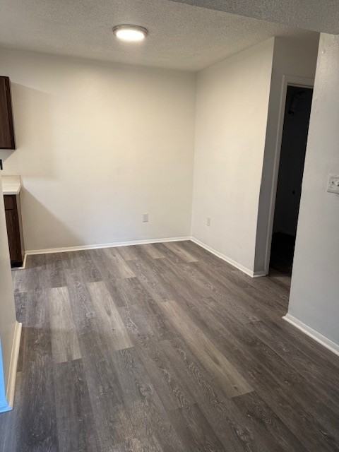 New Rosewood/Summertree Apts - Photo 6 of 15