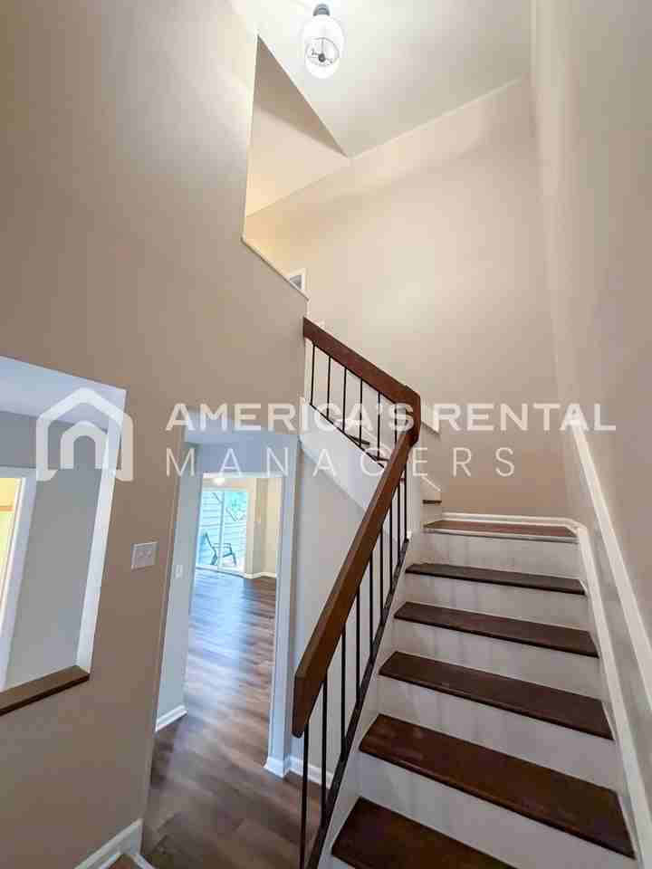 2413 Dove Pl #2413 - Photo 7 of 33