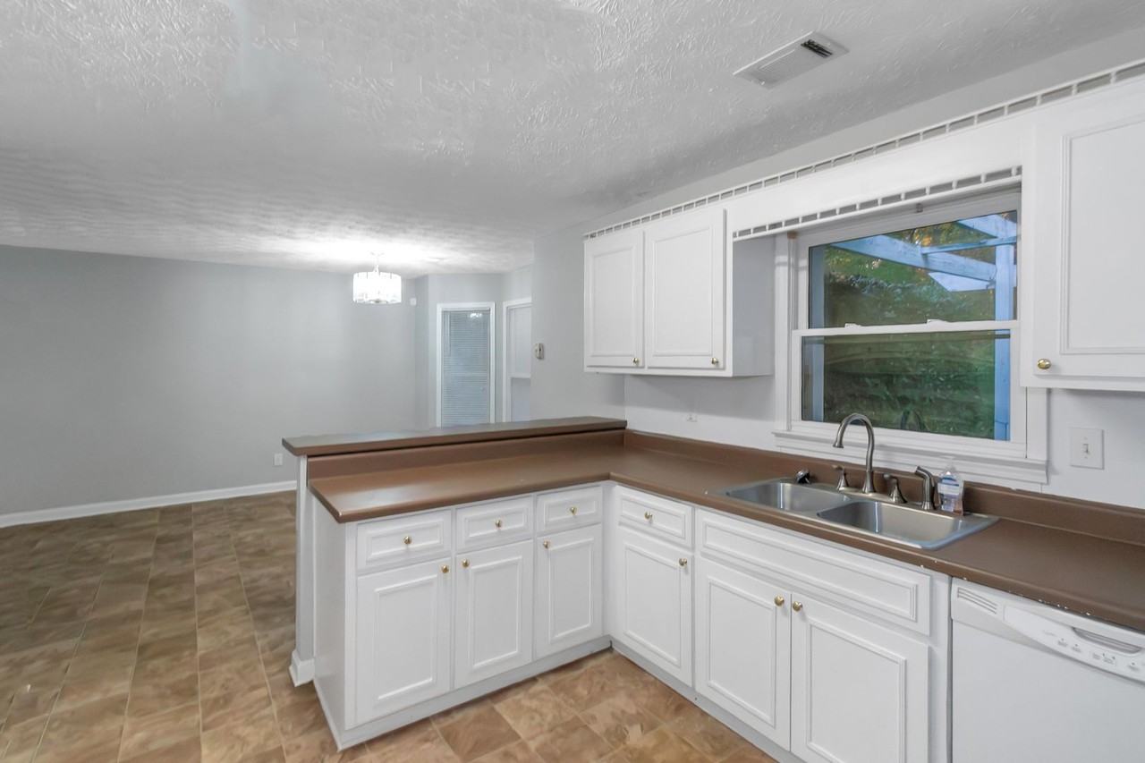 30 Allen Oaks Way - Photo 7 of 33