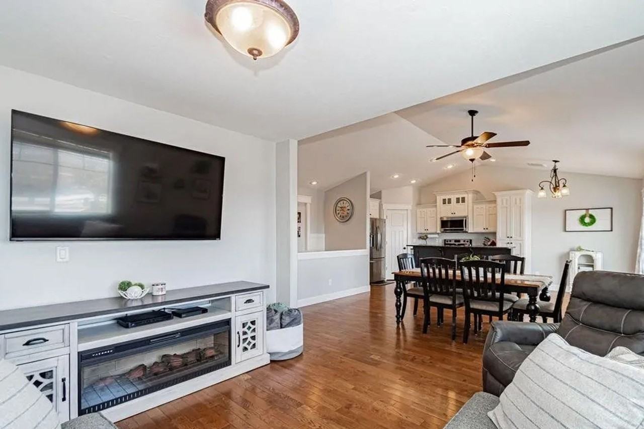 3086 S Chartwell Gdn - Photo 4 of 24