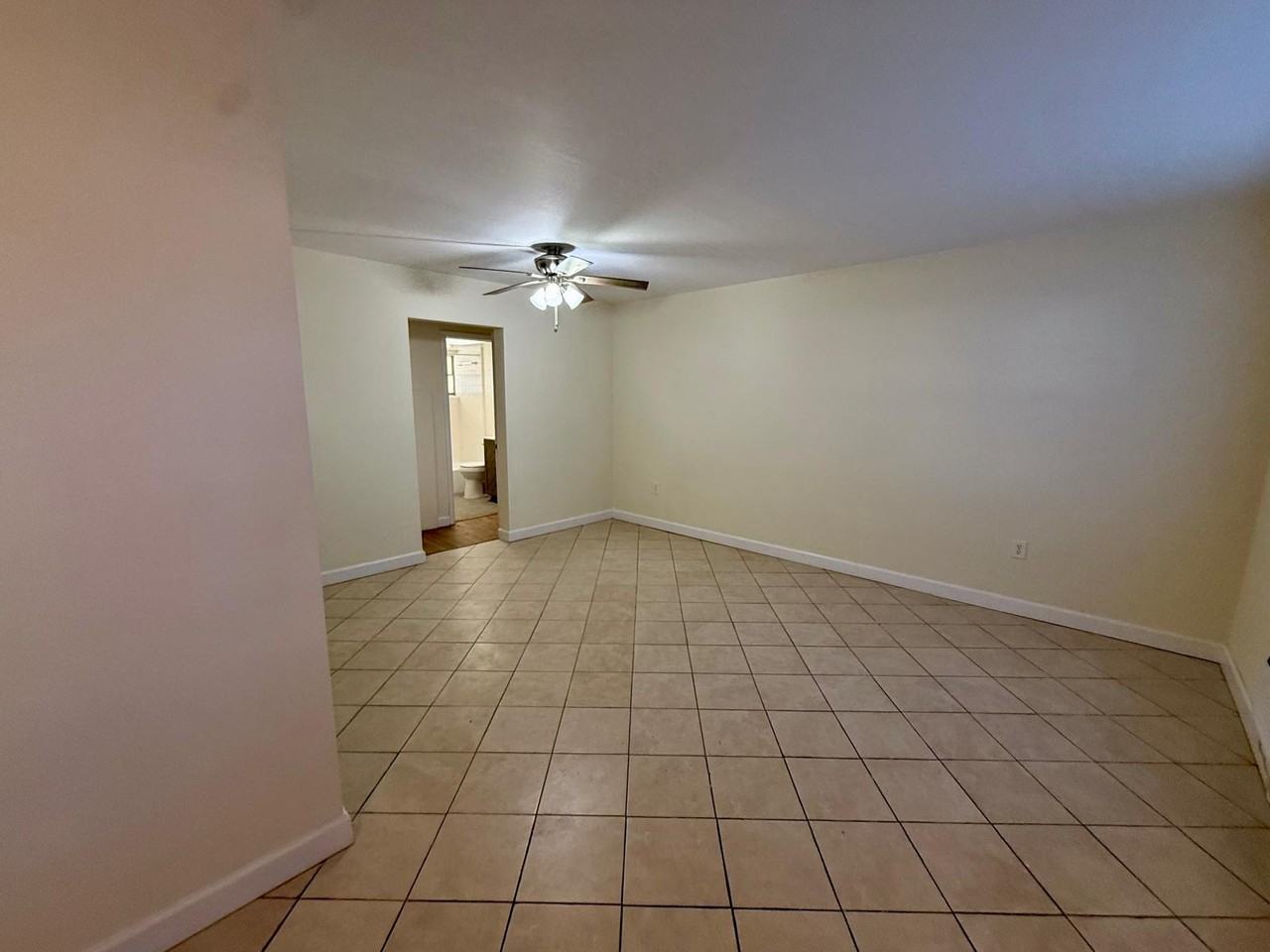 Gunn - Photo 3 of 17