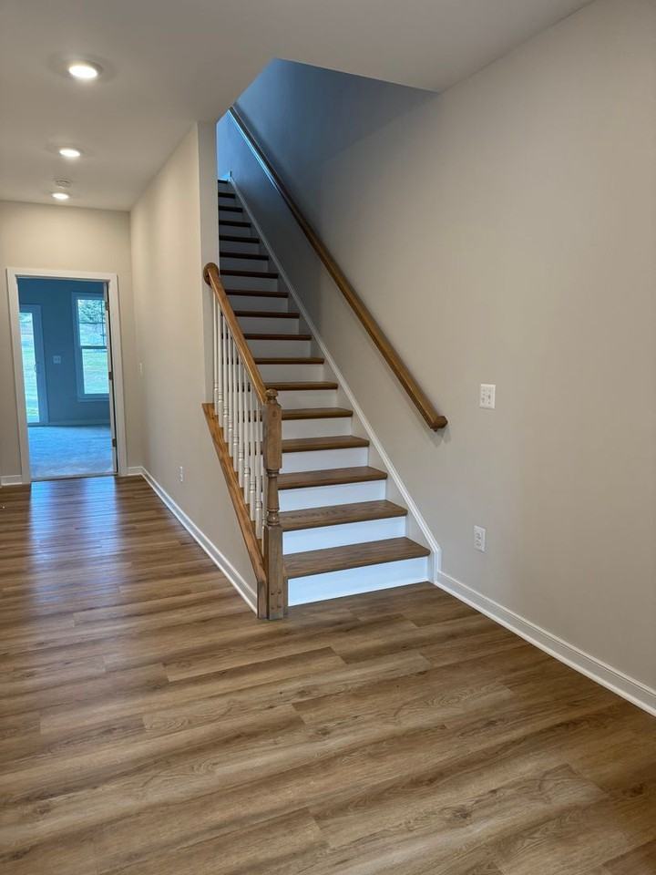 205 Scarlet Maple Ln - Photo 4 of 20