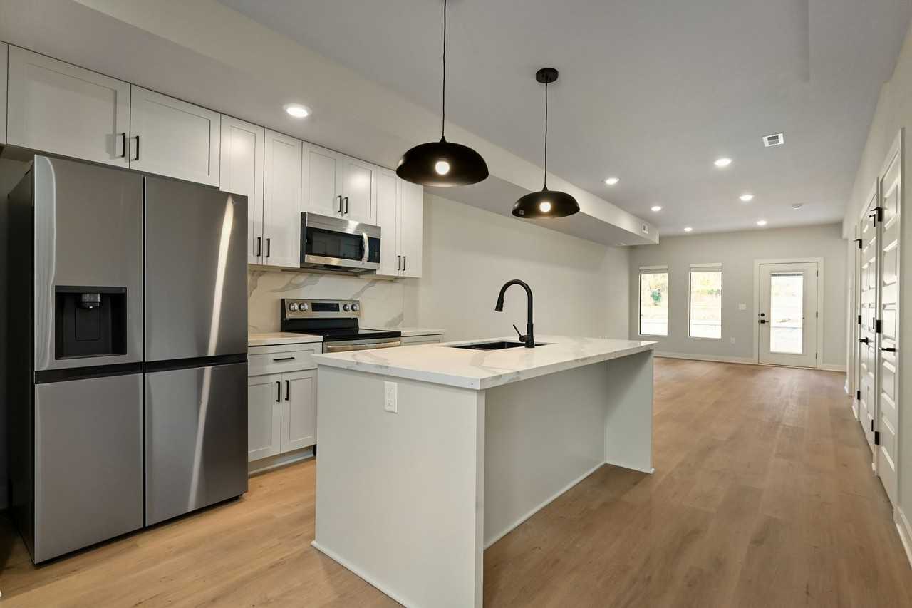 232 Sumac Rd - Photo 7 of 23