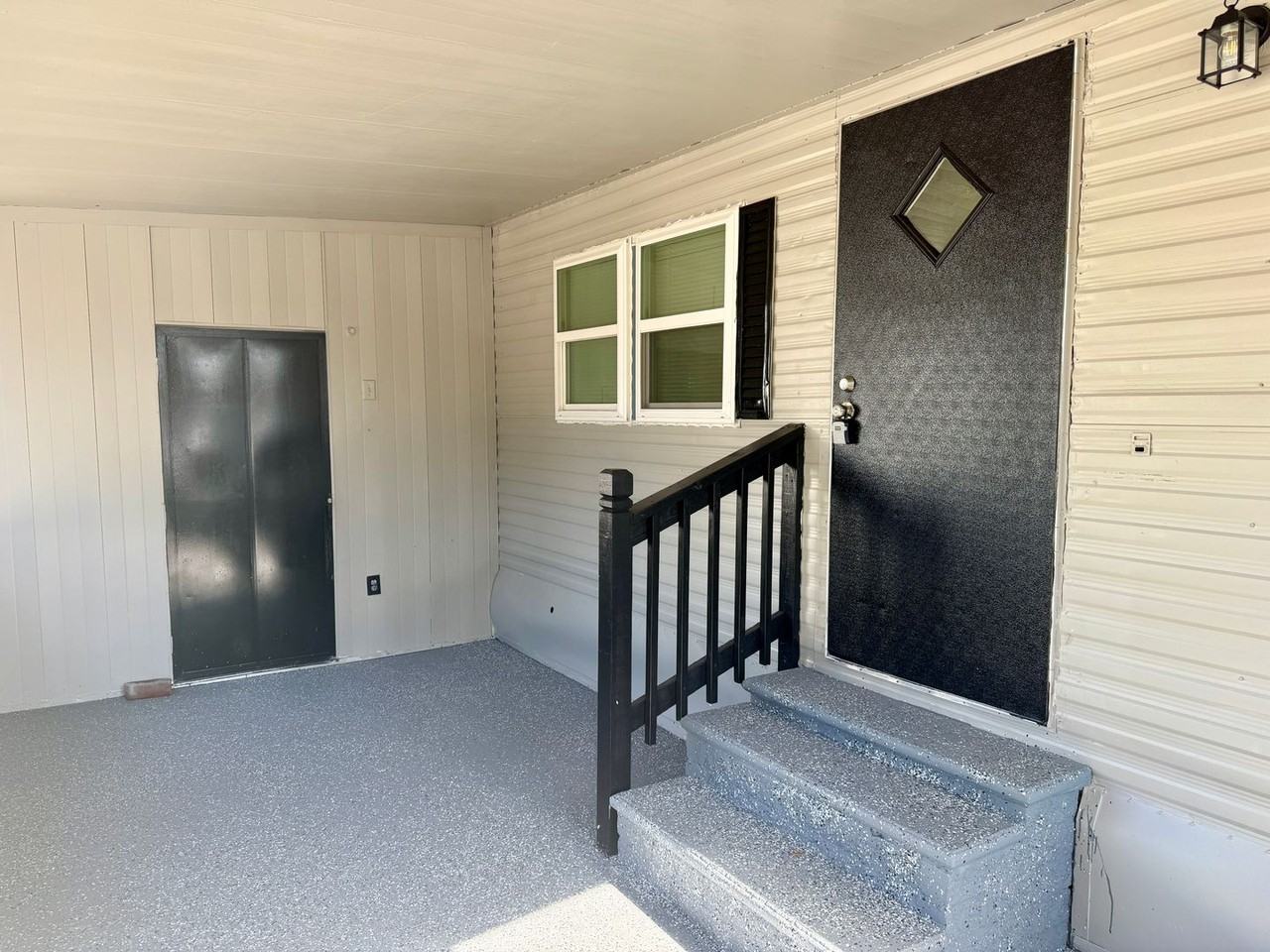 7213 Harney Rd - Photo 2 of 23