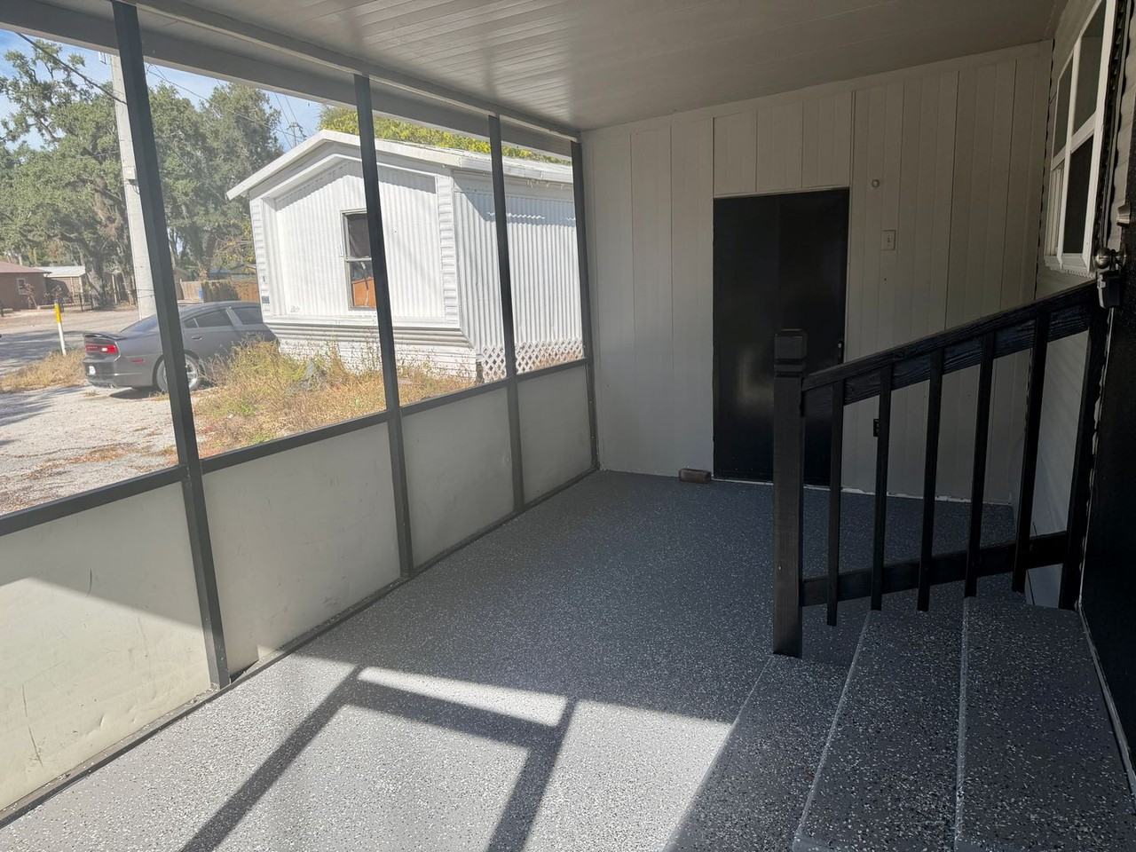 7213 Harney Rd - Photo 3 of 23