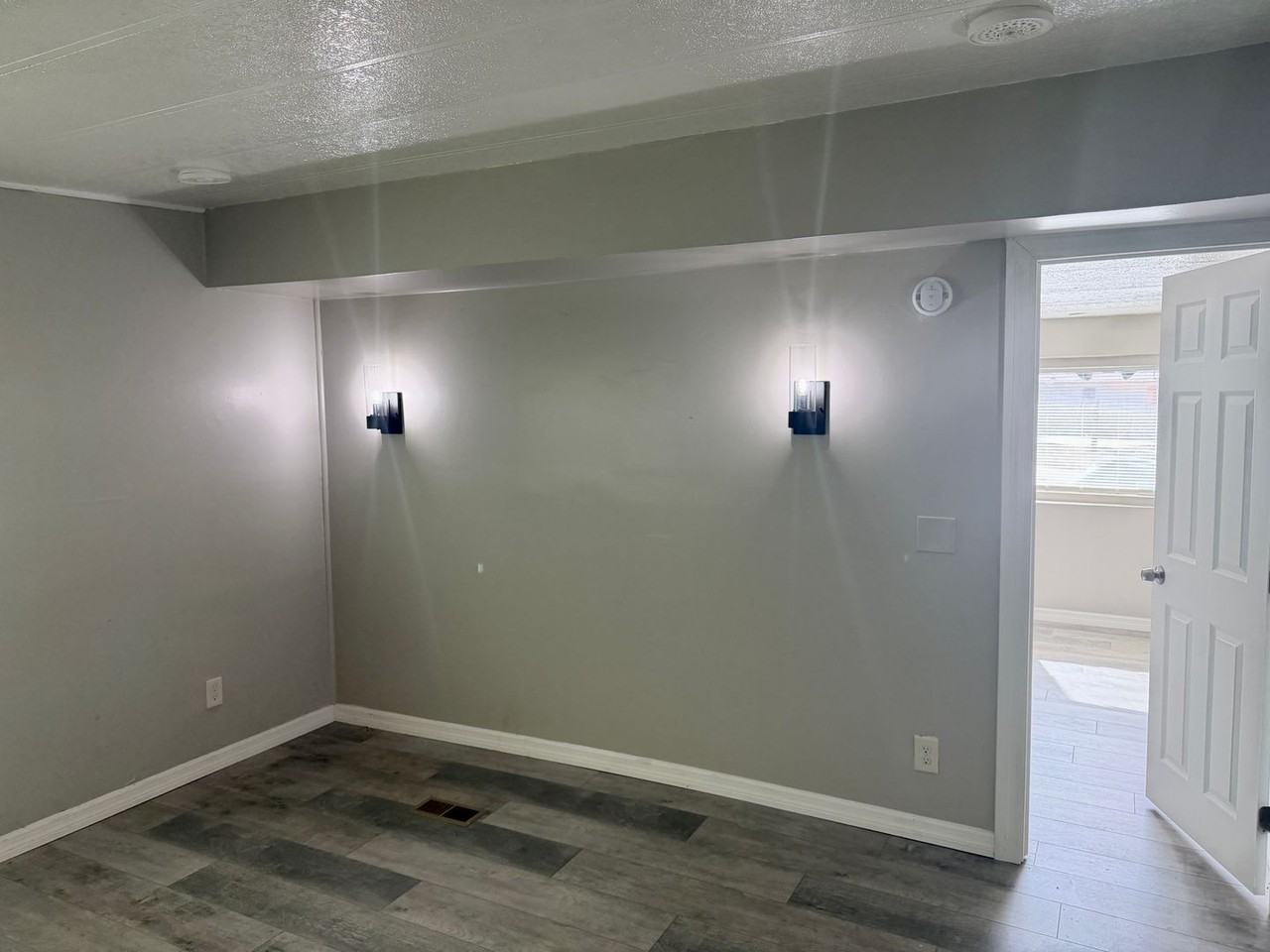 7213 Harney Rd - Photo 4 of 23