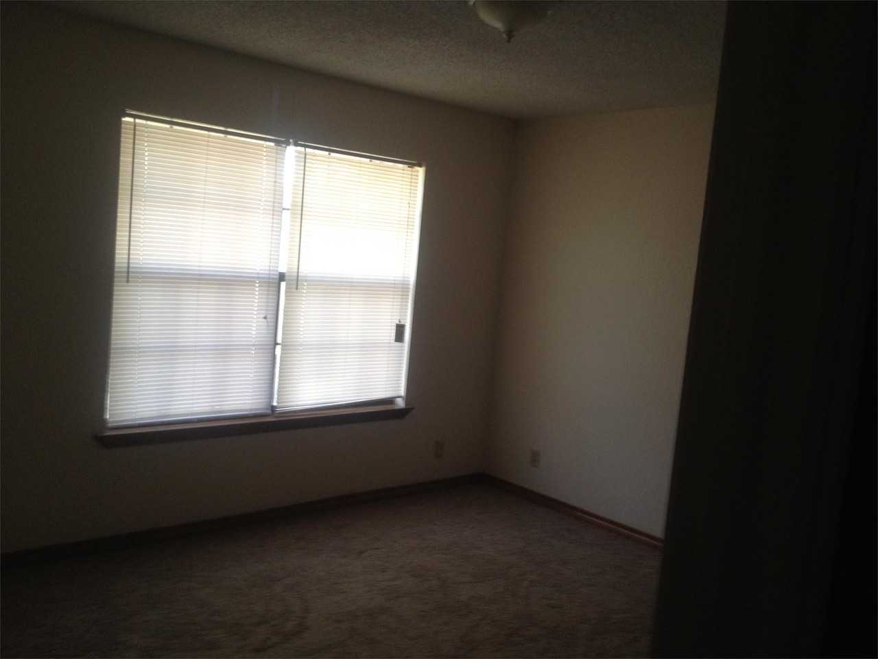 BC 3271 - Photo 3 of 5