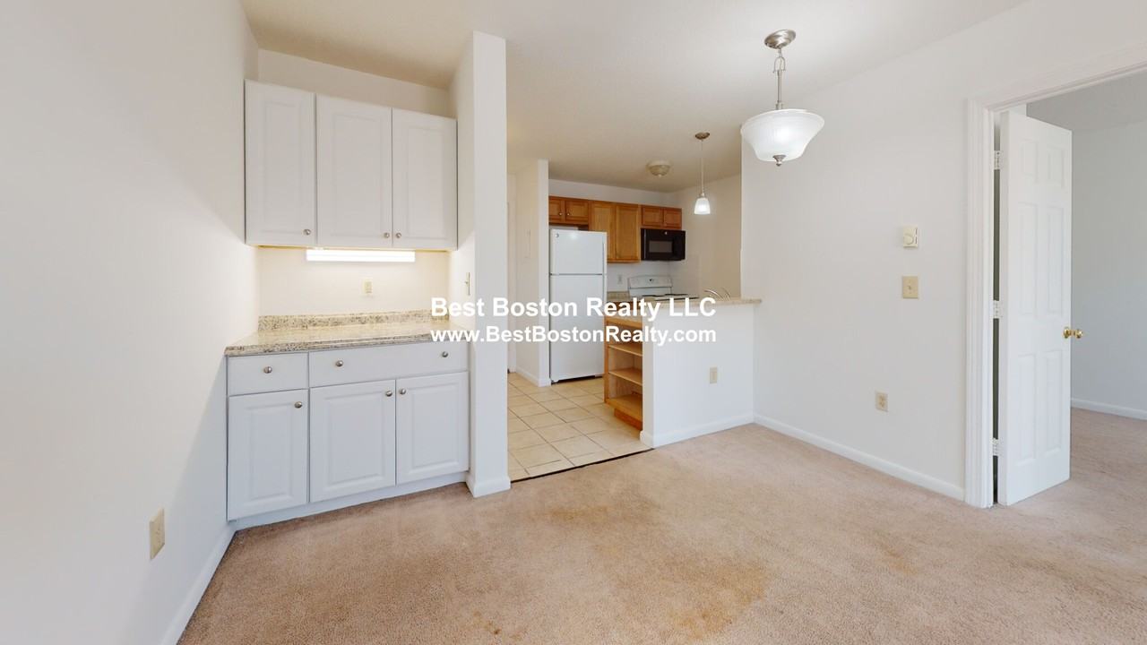 216 Revere Beach Pkwy #4A - Photo 2 of 9