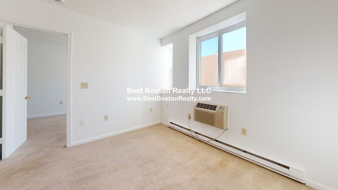216 Revere Beach Pkwy #4A - Photo 5 of 9