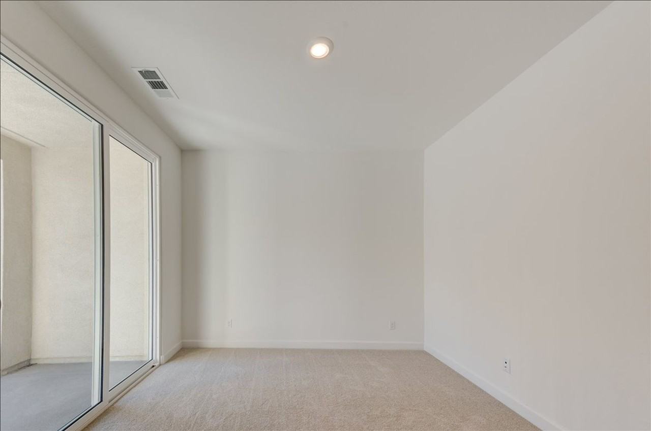 1202 Mountain Laurel Rd - Photo 5 of 38