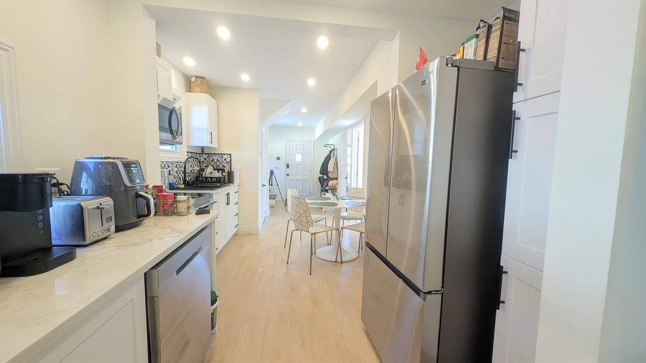 991 Campbell Avenue - Photo 7 of 16