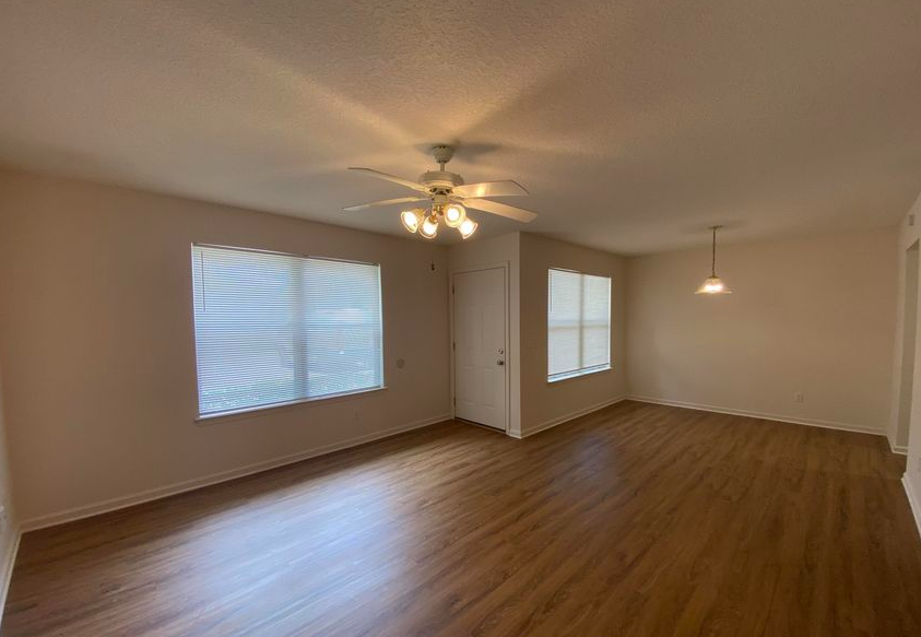 702 Meadowbrook Drive - Photo 5 of 9