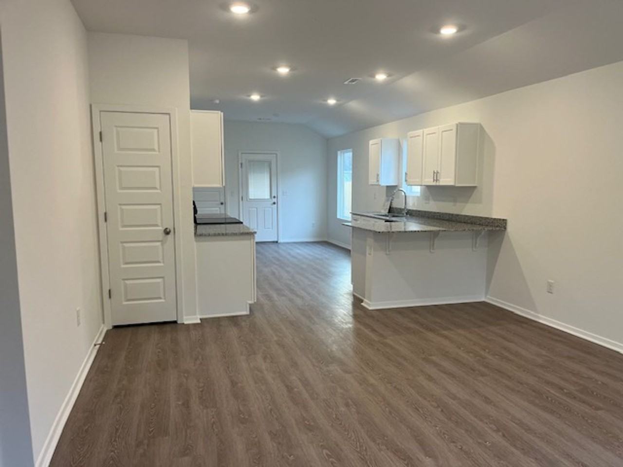 3126 S Bayou Aly - Photo 6 of 18