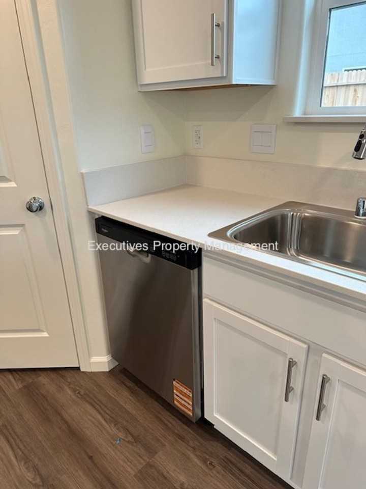 11 River Oak Dr - Photo 6 of 16