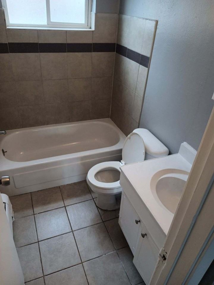 1345 Yosemite Street - Photo 4 of 13