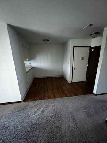 Cloverlane Apartments - Photo 6 of 8