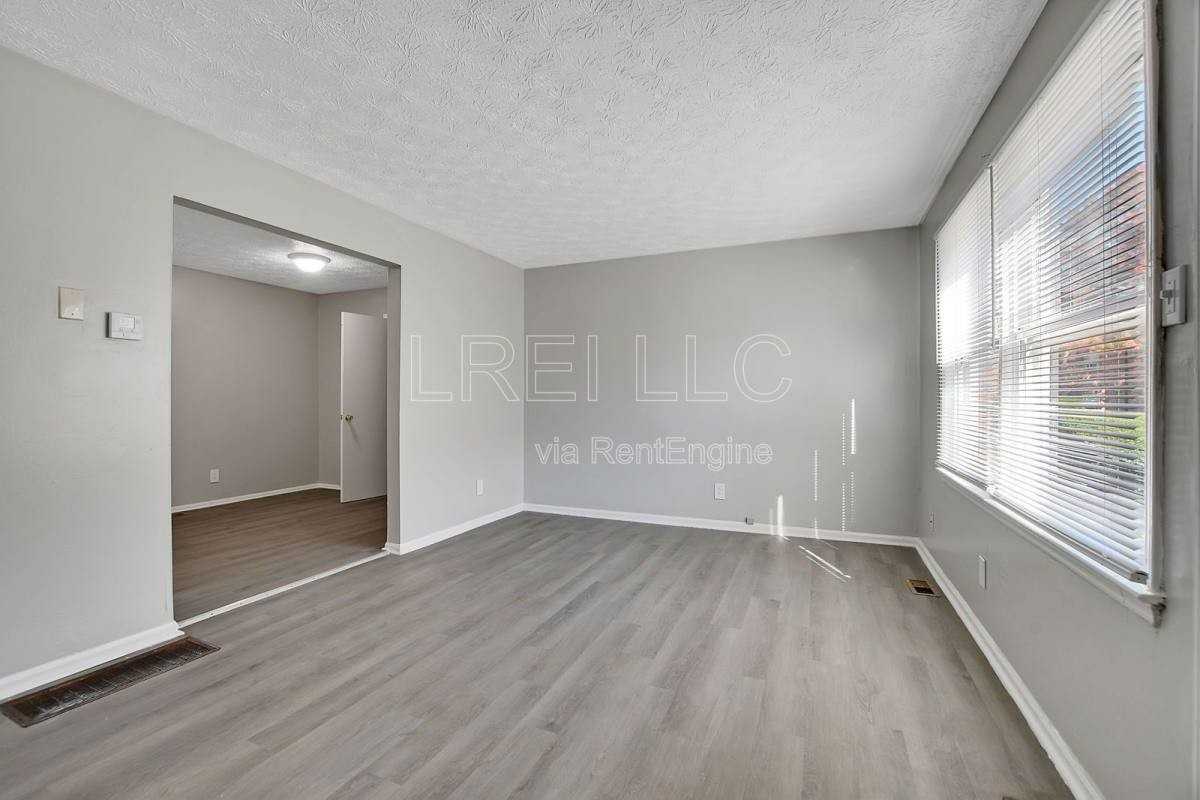 1582 Martha Ct #U2 - Photo 5 of 10