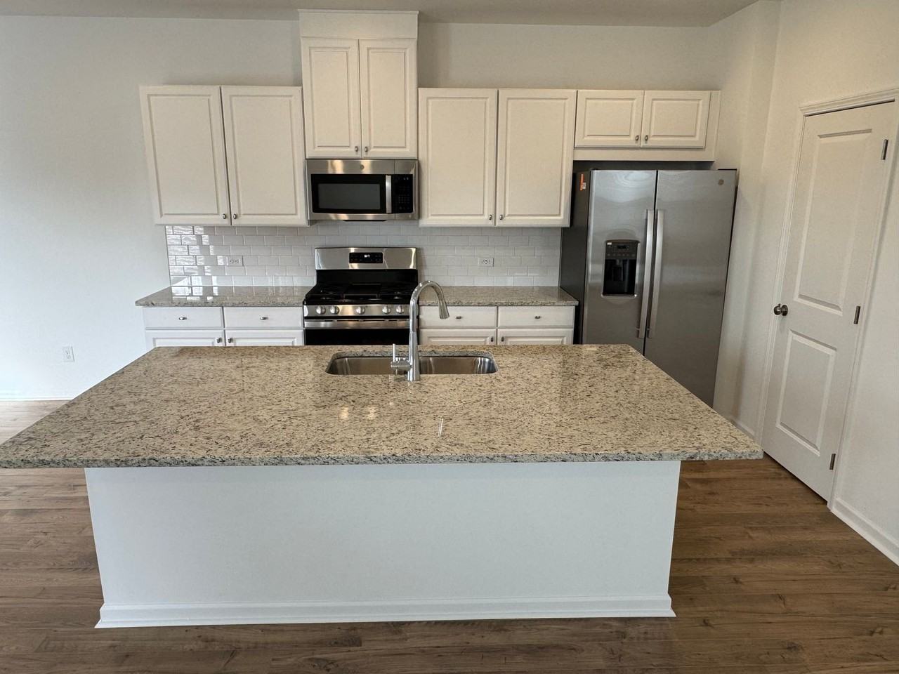 4161 Brindle Pl - Photo 5 of 25