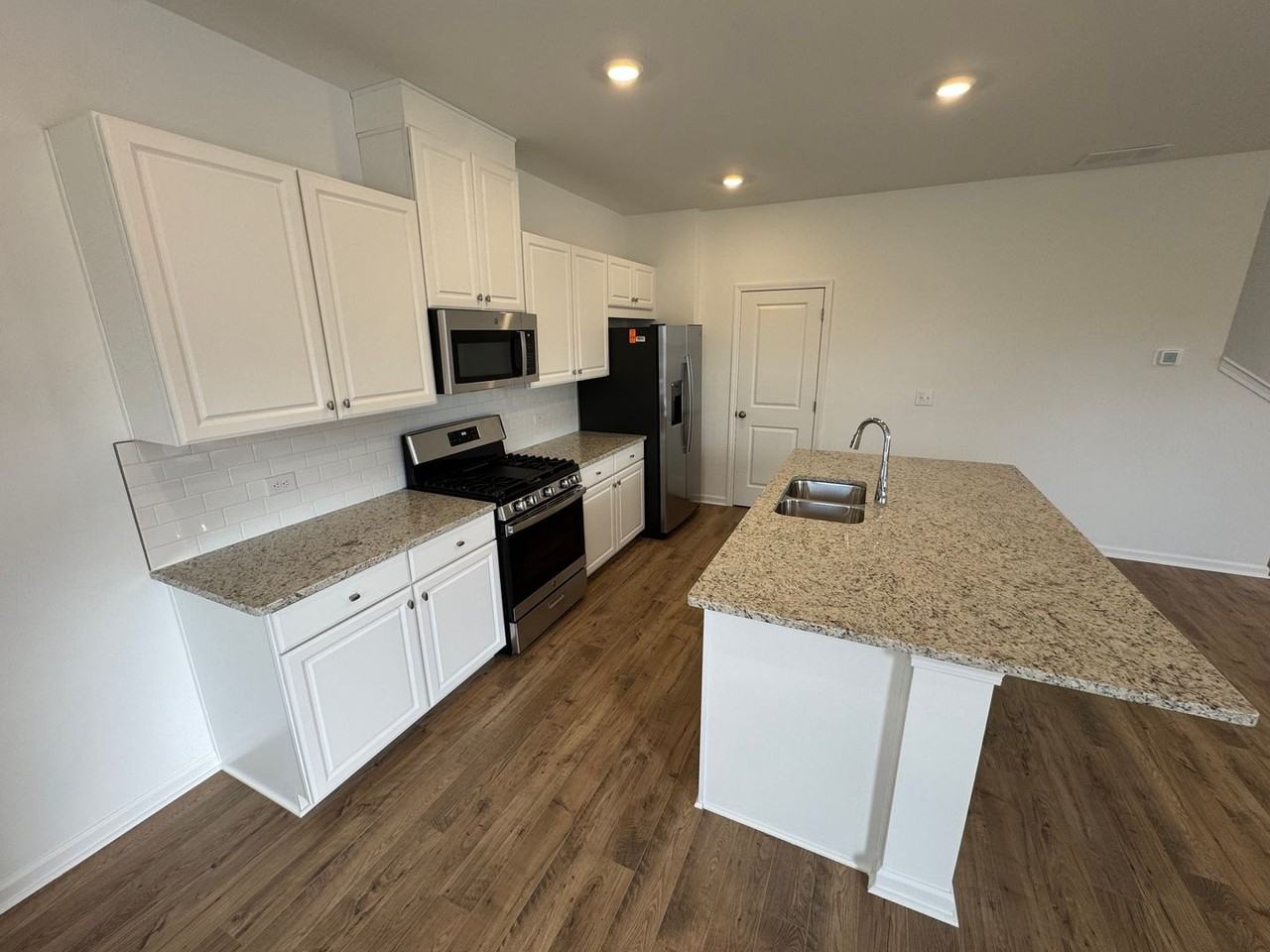 4161 Brindle Pl - Photo 6 of 25