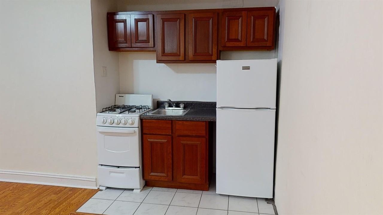 6165 N. Winthrop - Photo 4 of 26