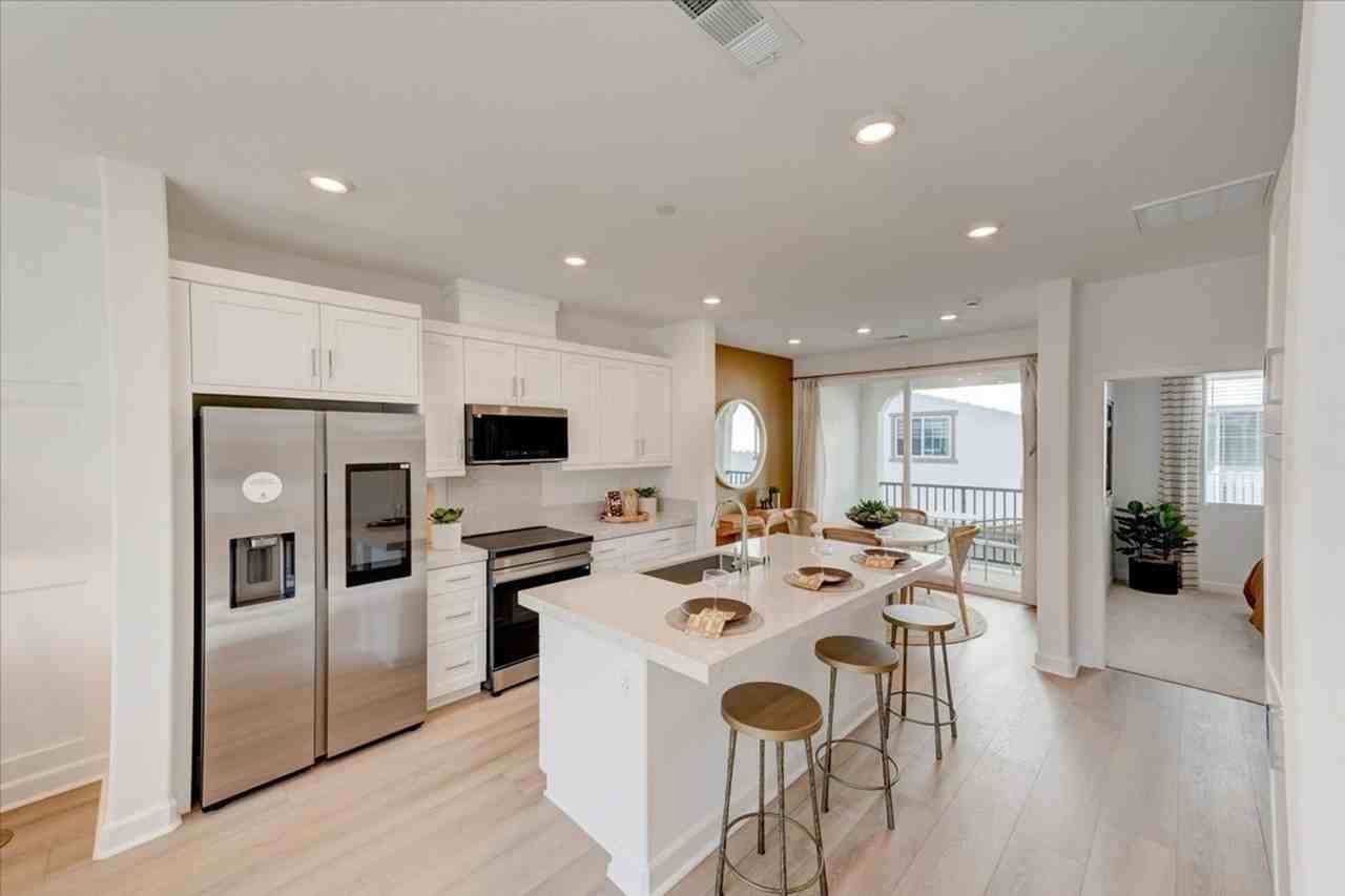 1404 Mountain Laurel Rd - Photo 7 of 39