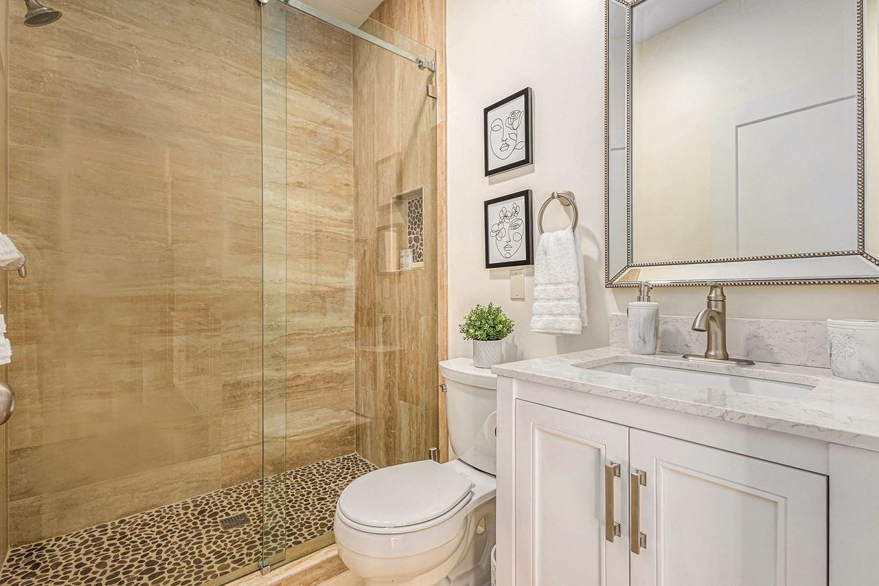 1041 Grand View Dr #A - Photo 7 of 7