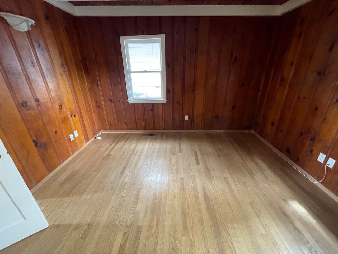 1207 1/2 Lawton Ave - Photo 5 of 10