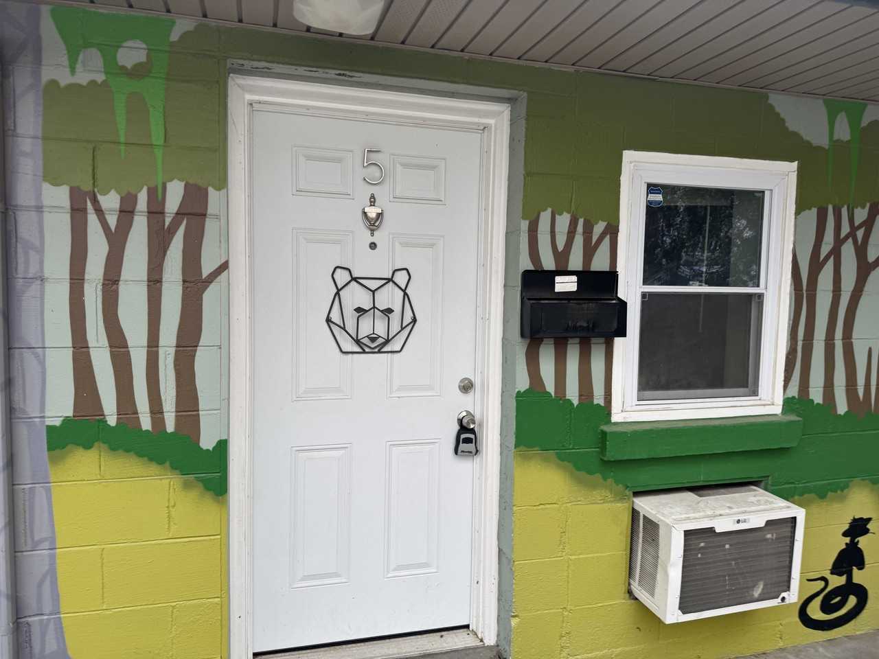 613 Shropshire Avenue RPG - Photo 4 of 9