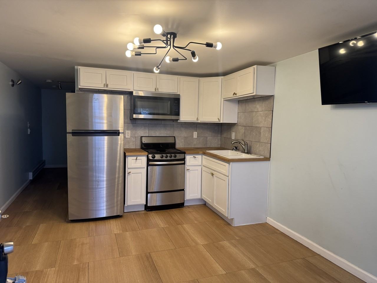 613 Shropshire Avenue RPG - Photo 5 of 9