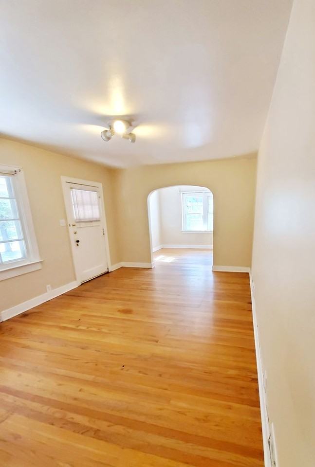 611 611 & 611 1/2 REMINGTON - Photo 3 of 49