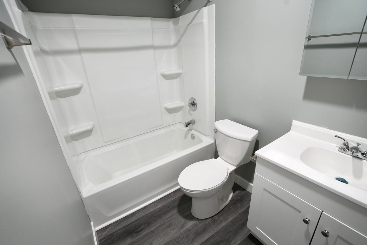 Salem Crown Apartments - Photo 5 of 25