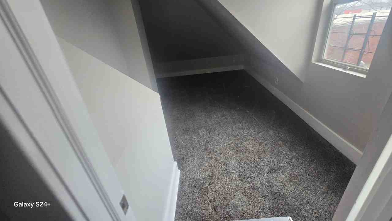 1422 Central Avenue - Photo 6 of 9